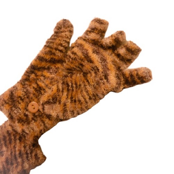 NWT COVINGTON Animal Print Fingerless Gloves - Picture 2 of 5